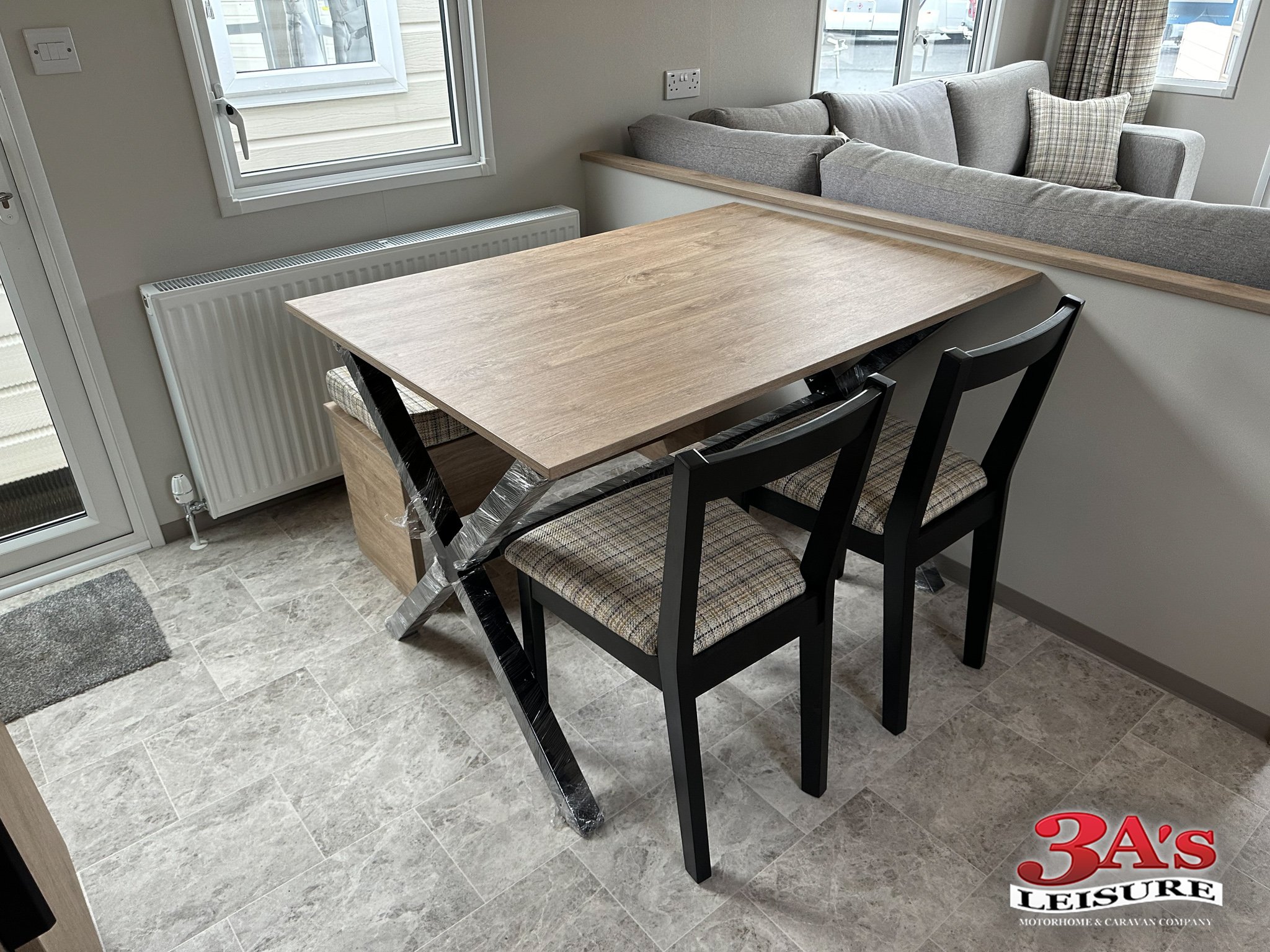 victory stonewood lodge dining table